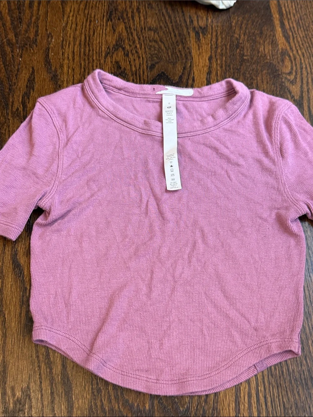 Lululemon women’s size 0 dusty pink top